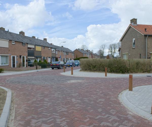 Verniewen riool en openbare verharding Gemeente Rijnwaarden